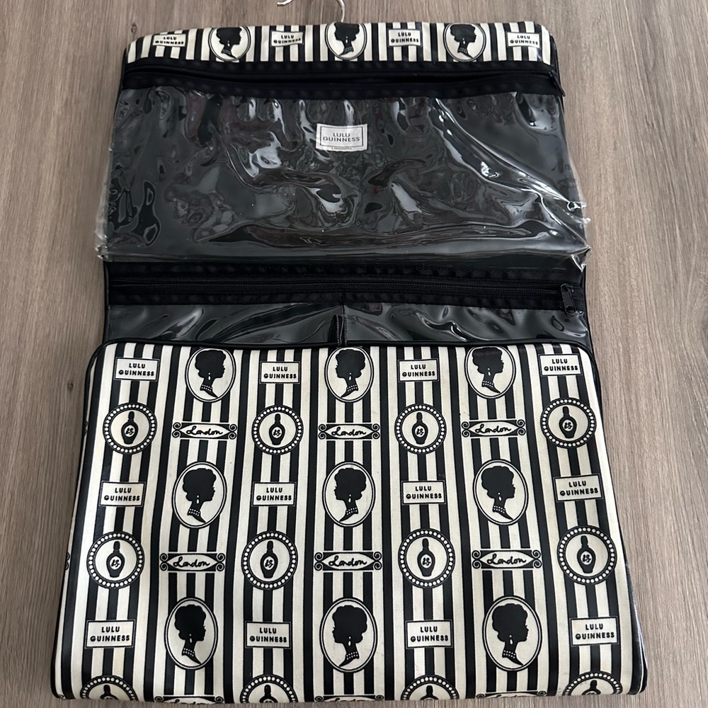 Lulu Guinness toliet/makeup travel bag organizer - Picture 6 of 6